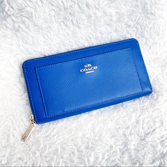 coach blue wallet